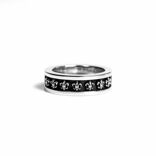 Chrome Hearts Rings A Blend of Luxury and Individuality