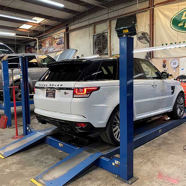 Range Rover Repair in Dubai: Premium Solutions for Your Luxury SUV